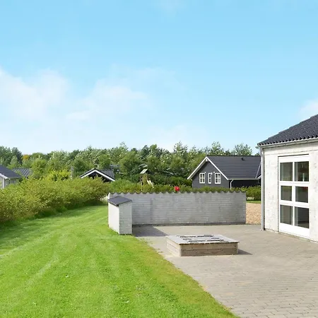 4 Star In Holiday home *